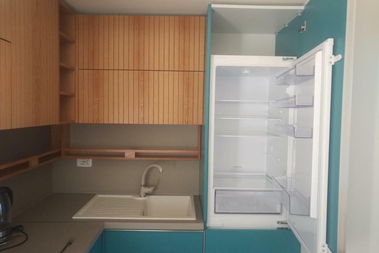 Deluxe Sea Apartment Влёра Экстерьер фото